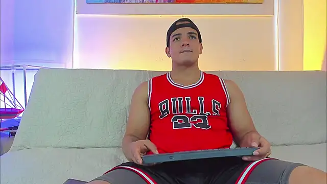 jhon nicolas online show from 04-08-26, 12:12