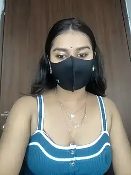 Snapshot of Alix_cuti chatting on 04-20-26, 05:25 Alix cuti online show from 04-20-26, 05:25