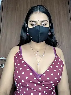 Snapshot of Alix_cuti chatting on 04-19-26, 04:19 Alix cuti online show from 04-19-26, 04:19