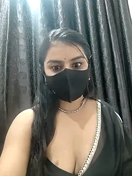 Snapshot of Alix_cuti chatting on 05-18-26, 06:01 Alix cuti online show from 05-18-26, 06:01