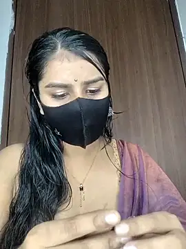 Snapshot of Alix_cuti chatting on 05-01-26, 06:46 Alix cuti online show from 05-01-26, 06:46