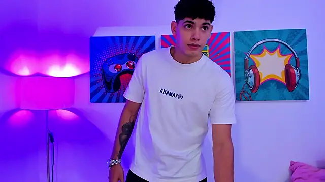 Snapshot of justin_payn14 chatting on 02-25-26, 08:30 justin payn14 online show from 02-25-26, 08:30