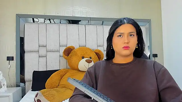 ValeryCooper18 online show from 02-17-26, 07:55