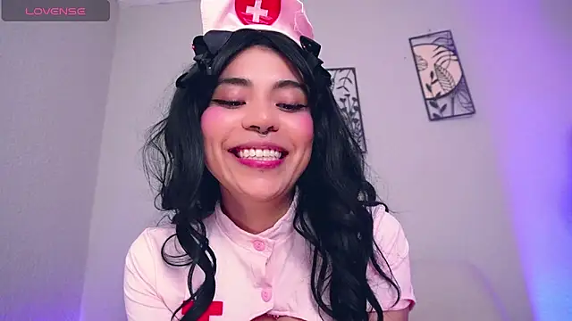 loveegirll1 online show from 02-26-26, 03:50