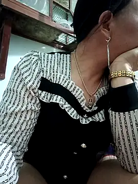 baby 112233 online show from 03-29-26, 04:08