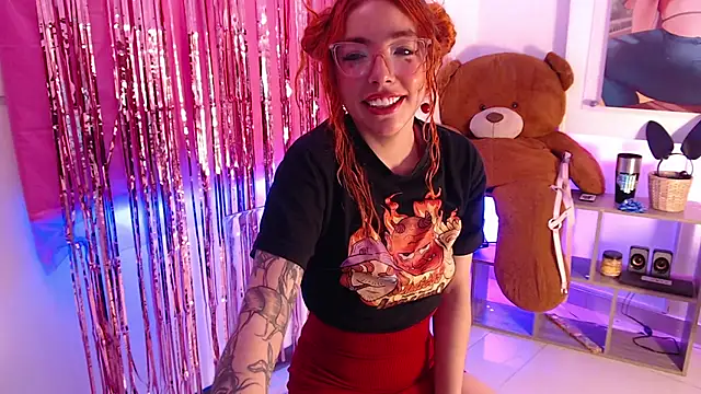 Snapshot of mere_in_redd chatting on 05-06-26, 11:58 mere in redd online show from 05-06-26, 11:58
