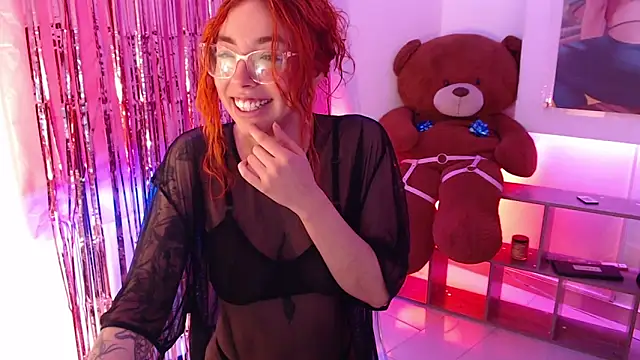 Snapshot of mere_in_redd chatting on 04-22-26, 11:39 mere in redd online show from 04-22-26, 11:39
