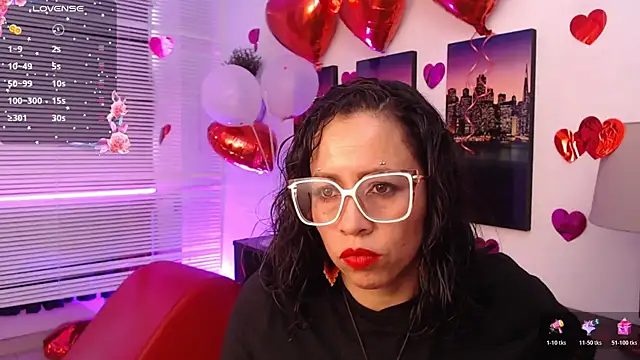 Snapshot of Milfangel1 chatting on 02-26-26, 07:03 Milfangel1 online show from 02-26-26, 07:03