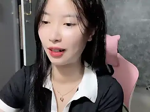 Linne6789 online show from 03-07-26, 03:35