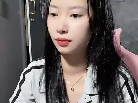 Linne6789 online show from 03-05-26, 07:43