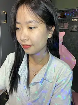 Snapshot of Linne6789 chatting on 05-03-26, 02:53 Linne6789 online show from 05-03-26, 02:53