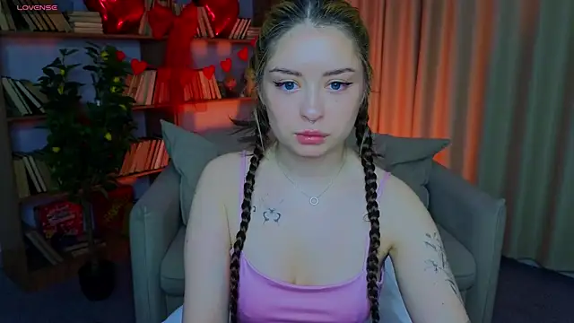 Snapshot of kate__rIna chatting on 02-11-26, 02:11 kate rIna online show from 02-11-26, 02:11