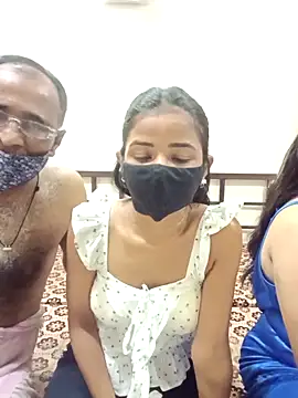 HoneyHush online show from 04-10-26, 09:49