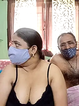 HoneyHush online show from 02-26-26, 05:51