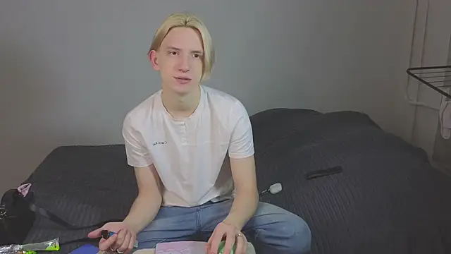 Snapshot of Ron_Vilss chatting on 02-04-26, 07:47 Ron Vilss online show from 02-04-26, 07:47