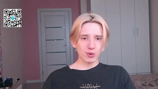 Snapshot of Ron_Vilss chatting on 02-19-26, 06:21 Ron Vilss online show from 02-19-26, 06:21