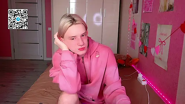 Ron Vilss online show from 04-07-26, 03:19