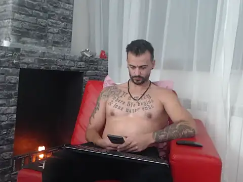 RyanxCole online show from 02-12-26, 10:37