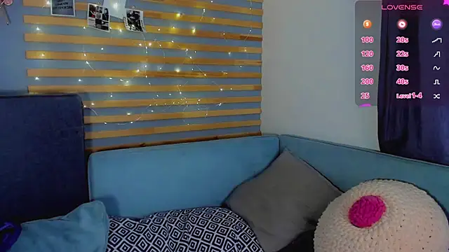 Alice Wanderr online show from 03-02-26, 05:08