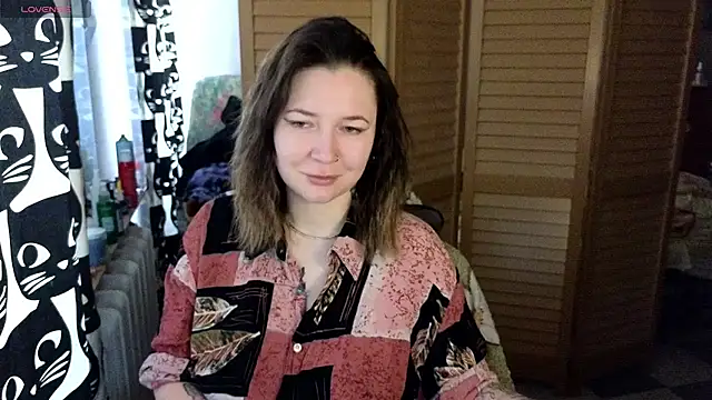 Snapshot of Ozalin_ chatting on 06-03-26, 10:38 Ozalin online show from 06-03-26, 10:38