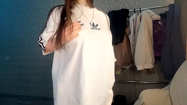 LumPetal online show from 02-22-26, 03:09