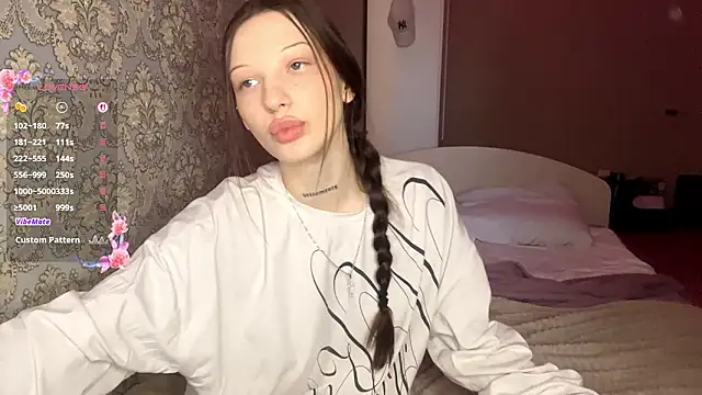 LumPetal online show from 02-19-26, 05:04