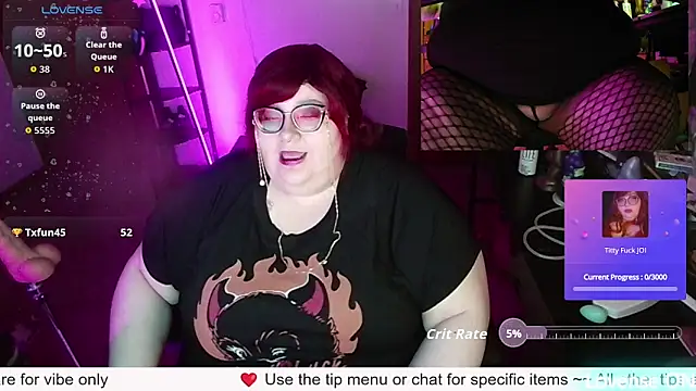 Snapshot of RileySynn chatting on 06-07-26, 04:18 RileySynn online show from 06-07-26, 04:18