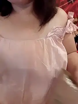 Snapshot of Yummyamasha chatting on 05-17-26, 01:00 Yummyamasha online show from 05-17-26, 01:00