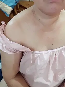 Snapshot of Yummyamasha chatting on 05-19-26, 03:30 Yummyamasha online show from 05-19-26, 03:30