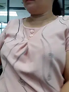 Snapshot of Yummyamasha chatting on 06-02-26, 06:13 Yummyamasha online show from 06-02-26, 06:13