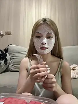Snapshot of Rabbit-15 chatting on 05-31-26, 10:54 Rabbit-15 online show from 05-31-26, 10:54