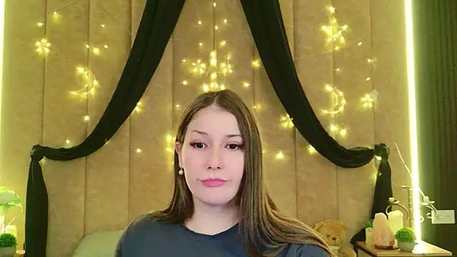 Anora Mills online show from 03-25-26, 07:52