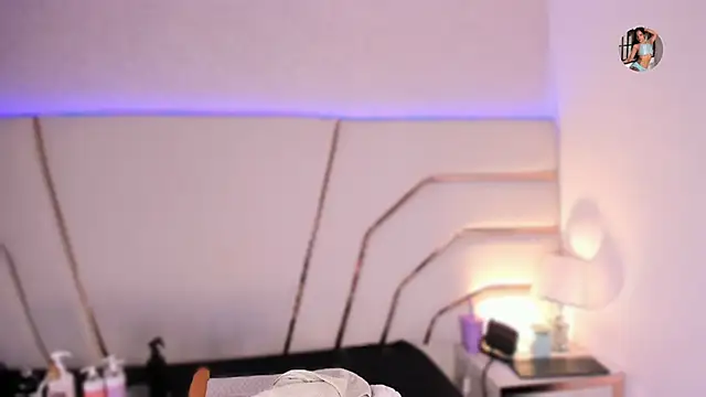 bela palmer online show from 04-11-26, 04:20