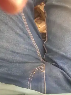 hot---boy1 online show from 03-31-26, 09:55