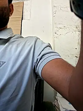 hot---boy1 online show from 02-22-26, 05:21