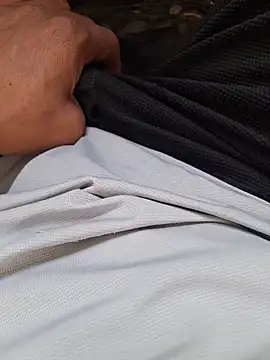 hot---boy1 online show from 03-20-26, 04:57