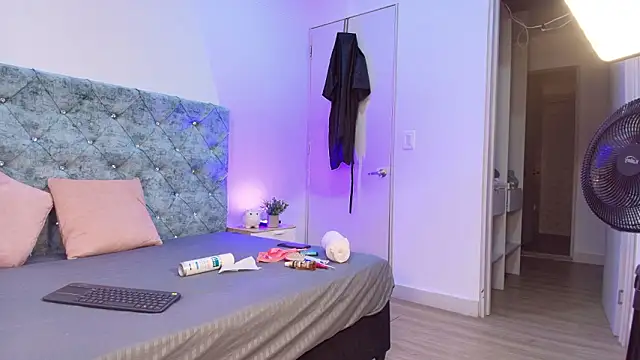 Snapshot of Samanta-Rose chatting on 02-10-26, 03:16 Samanta-Rose online show from 02-10-26, 03:16