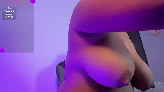 sophia solerr online show from 03-18-26, 02:37