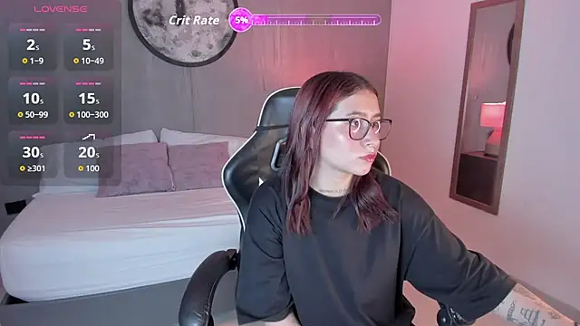 charlottee27  online show from 02-10-26, 01:59