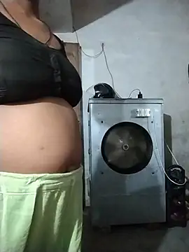 Snapshot of horny_indian90 chatting on 05-20-26, 04:15 horny indian90 online show from 05-20-26, 04:15