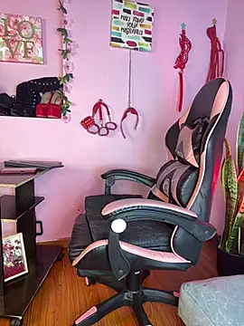 kenia thompsom01 online show from 03-10-26, 12:36