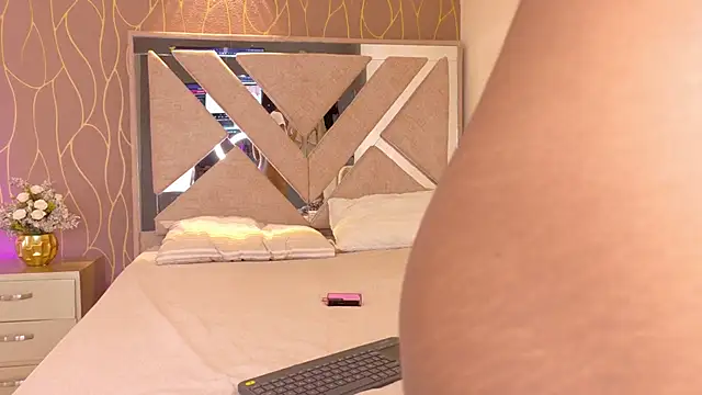 Sophia blade1 online show from 02-13-26, 12:27