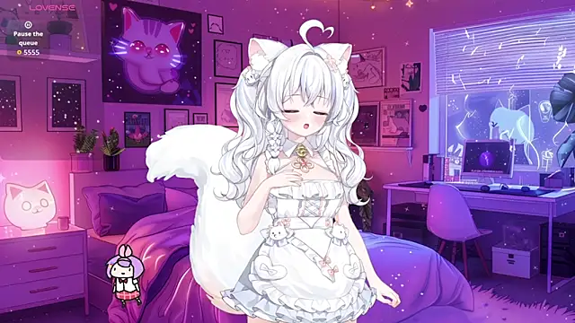 Emi Glow online show from 02-17-26, 01:14