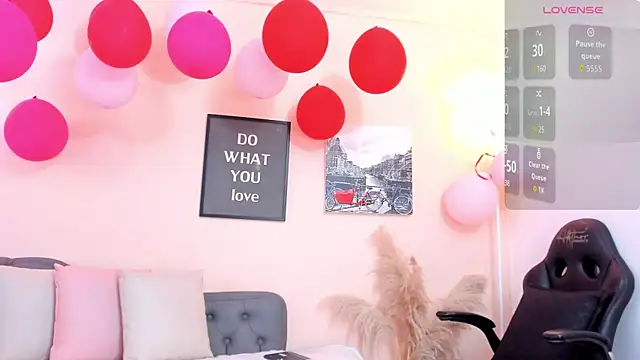 Snapshot of victoriazans chatting on 02-14-26, 03:40 victoriazans online show from 02-14-26, 03:40