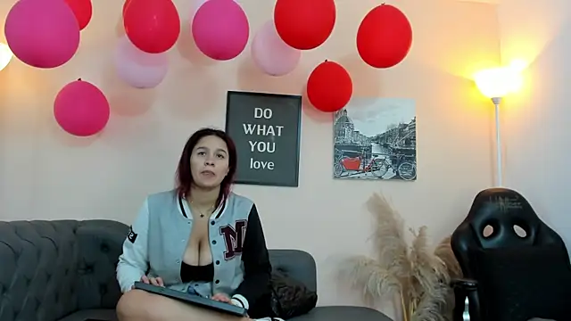 Snapshot of victoriazans chatting on 02-13-26, 03:28 victoriazans online show from 02-13-26, 03:28