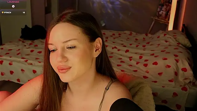 Alisia here online show from 03-27-26, 07:48