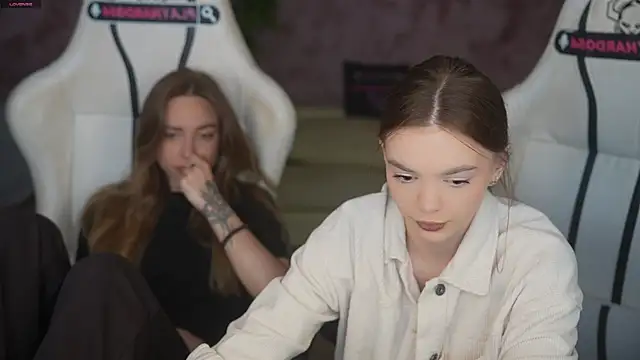 Zlata Sky online show from 06-19-26, 02:45