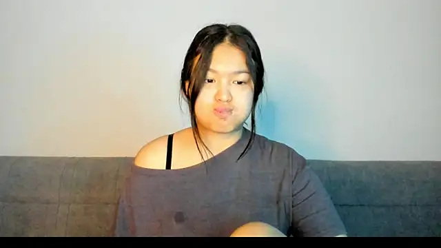 luna yum online show from 02-26-26, 09:37