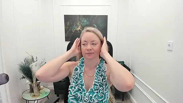 CharlotteKerti online show from 05-23-26, 11:42