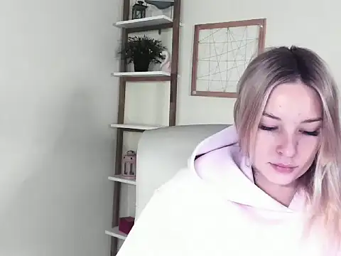 VelvetAngela online show from 02-19-26, 06:54